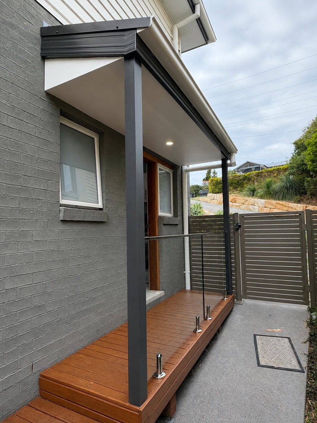 New deck and glass balustrade — MWD Carpentry