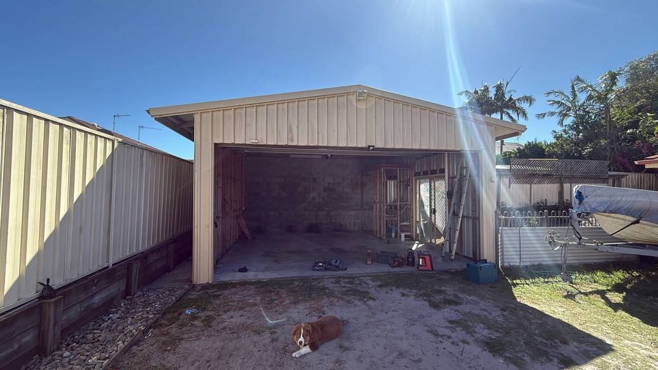 Existing colorbond garage being converted — MWD Carpentry